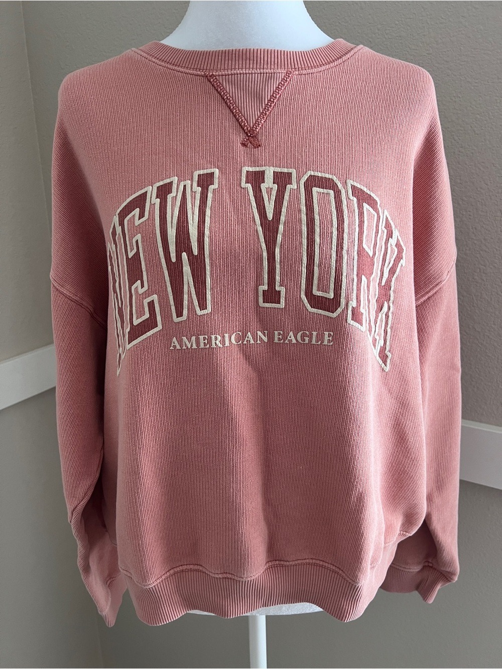 American Eagle "Seriously Lived-In" New York Graphic Crewneck Sweatshirt - Med